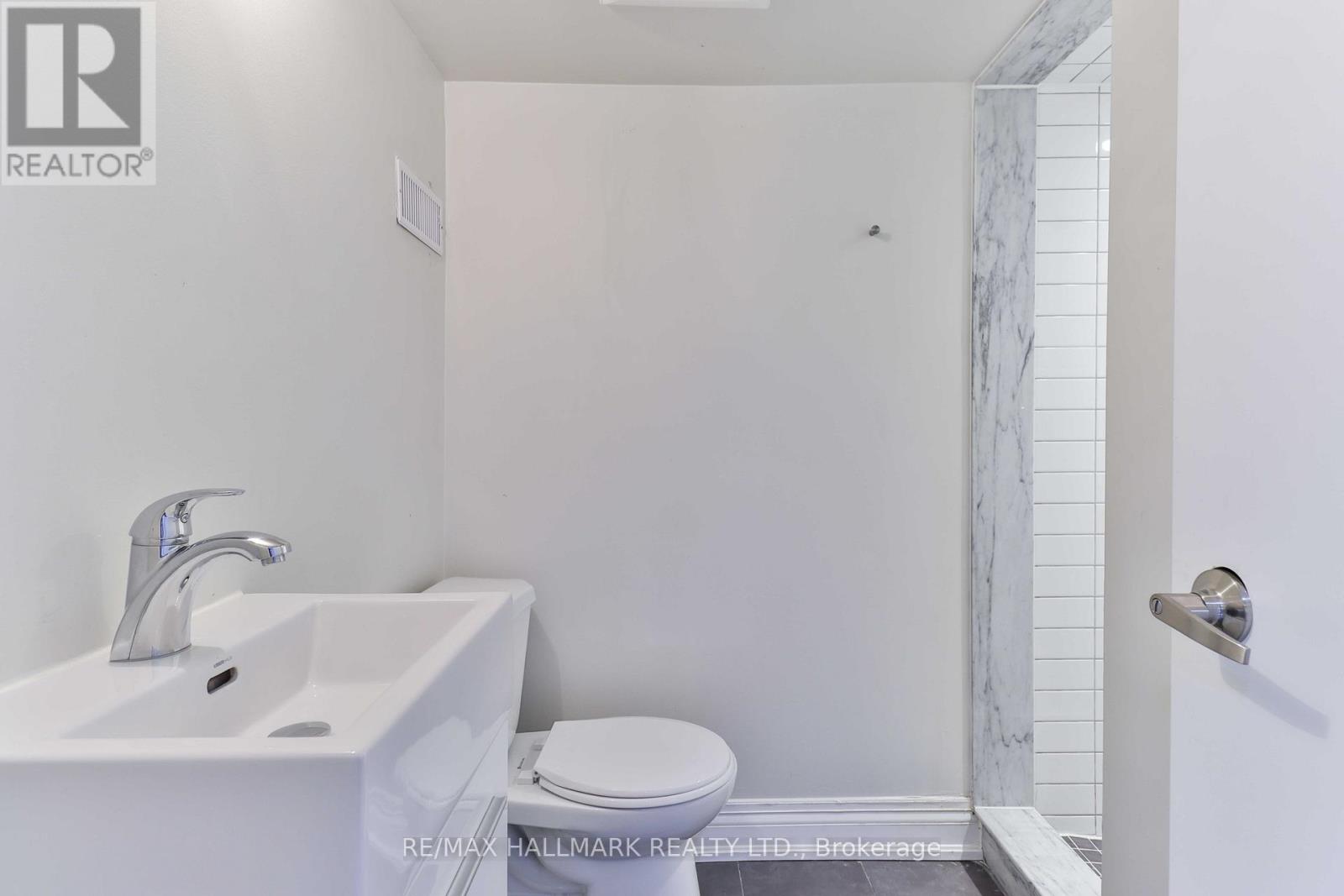 281 Symington Avenue, Toronto, Ontario  M6P 3W7 - Photo 4 - W12968350