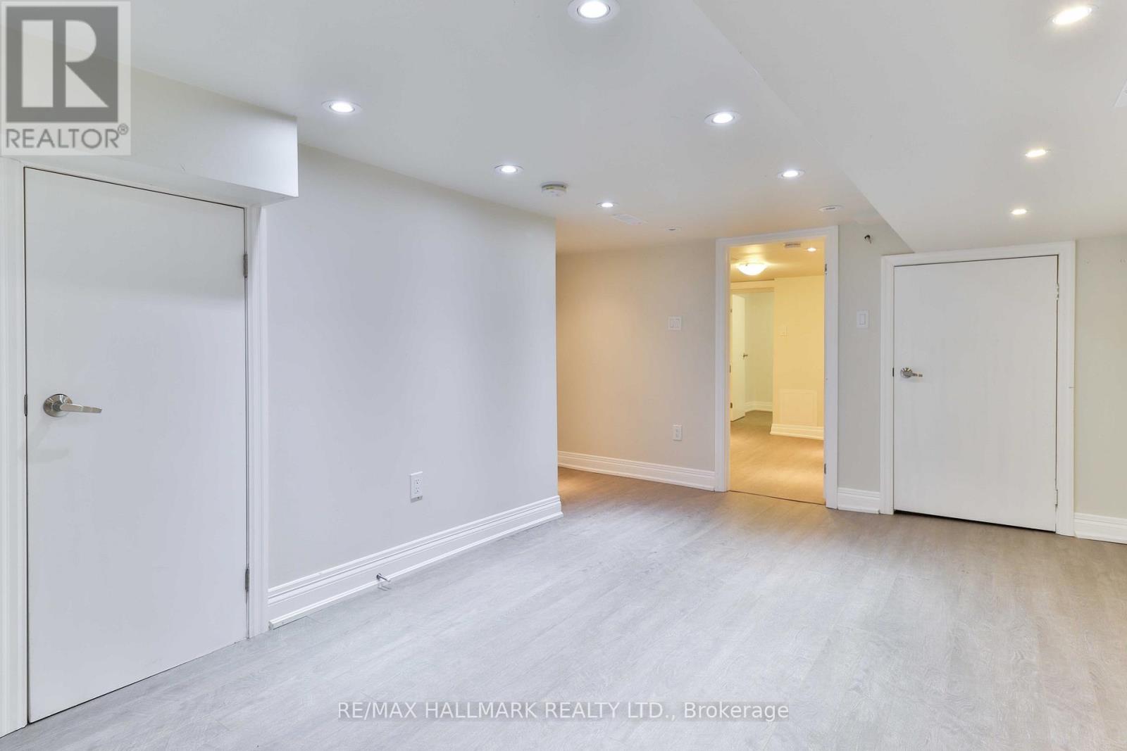 281 Symington Avenue, Toronto, Ontario  M6P 3W7 - Photo 5 - W12968350