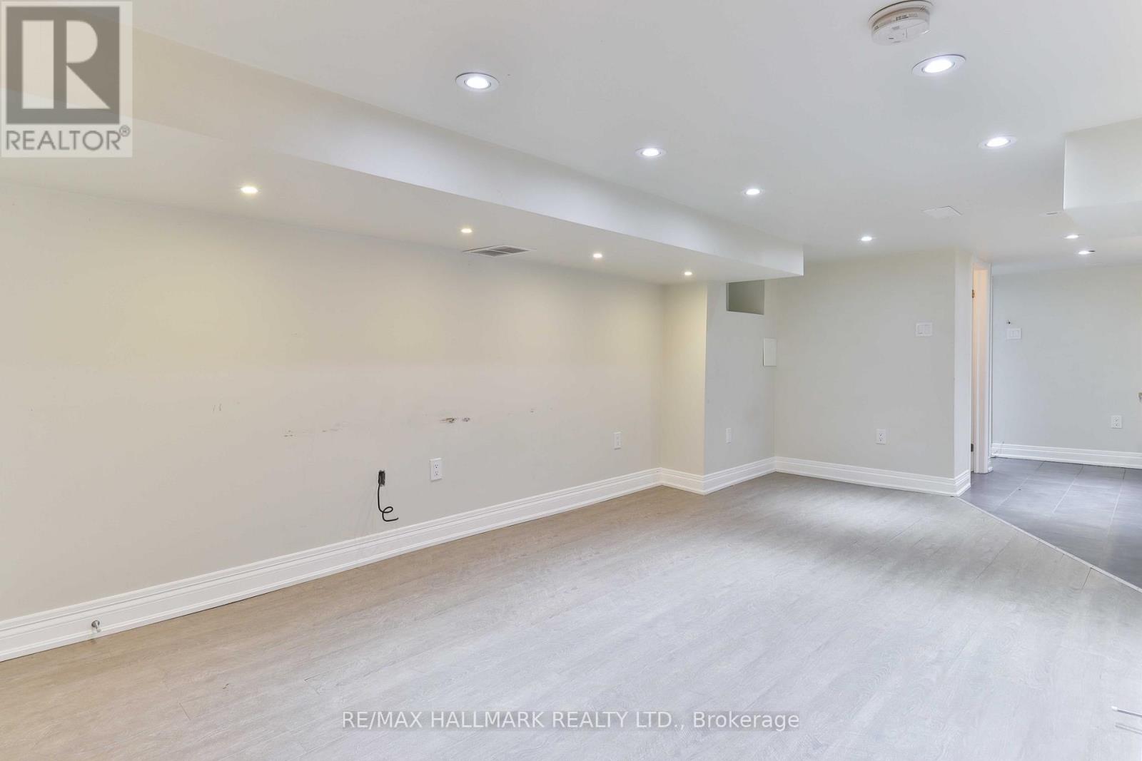 281 Symington Avenue, Toronto, Ontario  M6P 3W7 - Photo 7 - W12968350