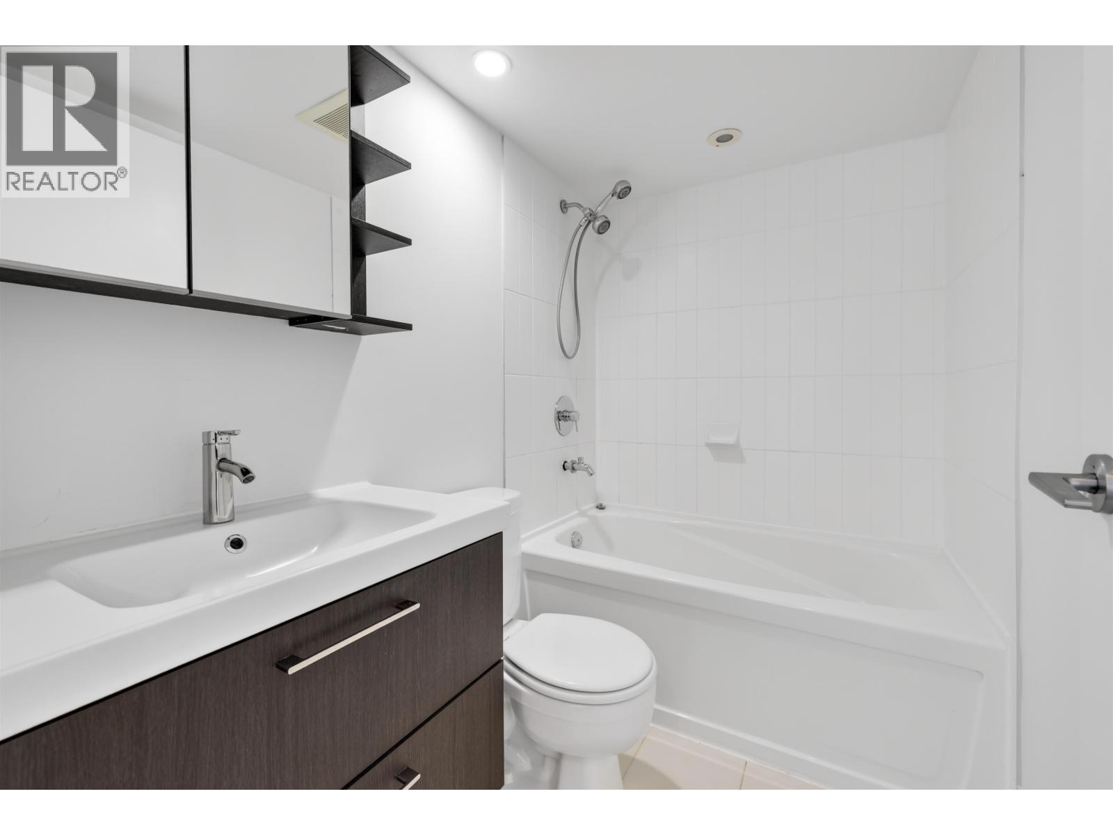 1002 7575 Alderbridge Way, Richmond, British Columbia  V6X 4L1 - Photo 11 - R3107660