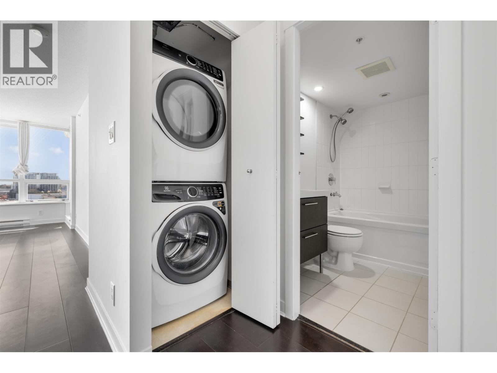 1002 7575 Alderbridge Way, Richmond, British Columbia  V6X 4L1 - Photo 12 - R3107660