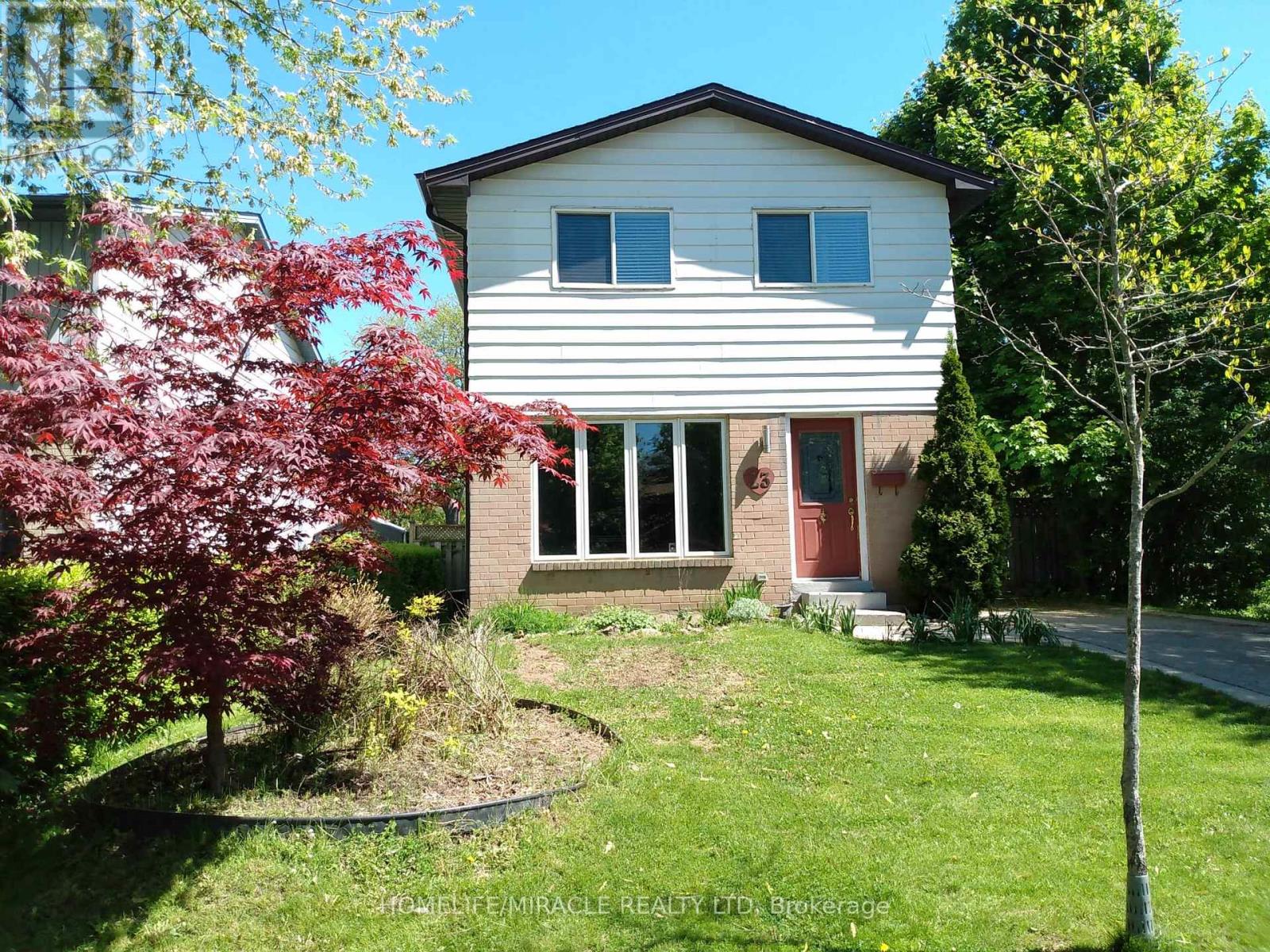 23 HEATHERDALE PLACE, Hamilton, Ontario