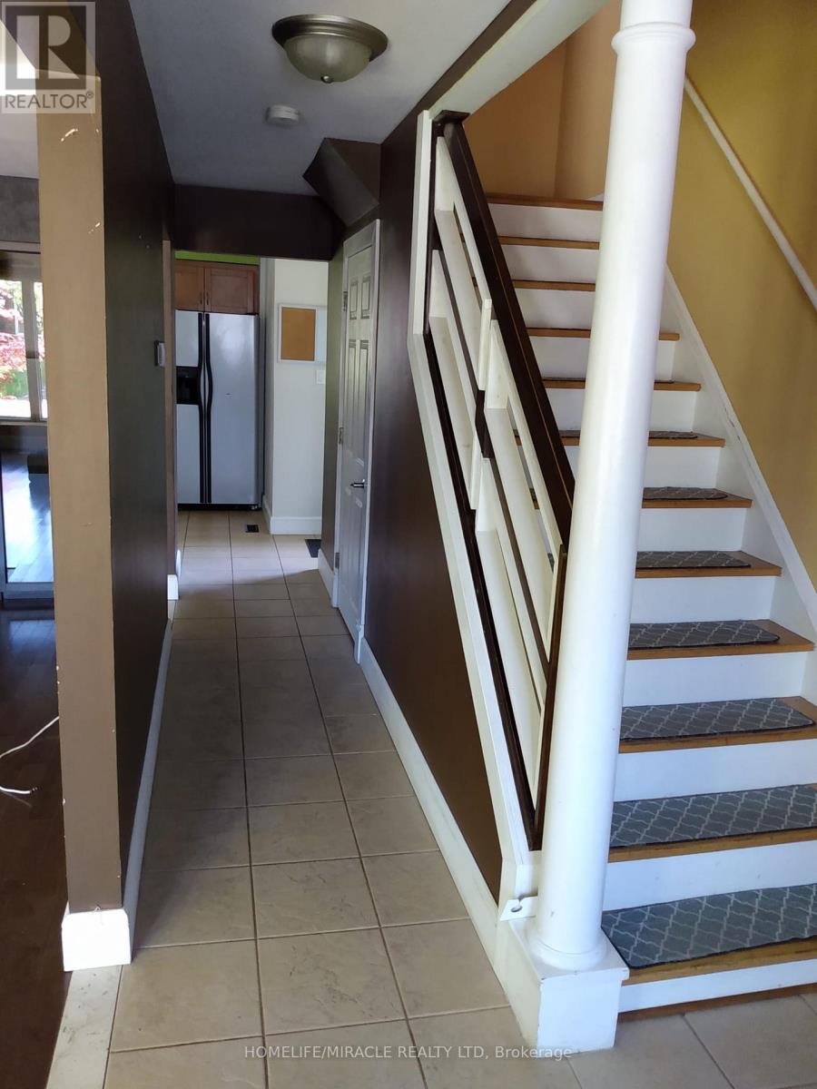 23 Heatherdale Place, Hamilton, Ontario  L9C 6K7 - Photo 10 - X12968360