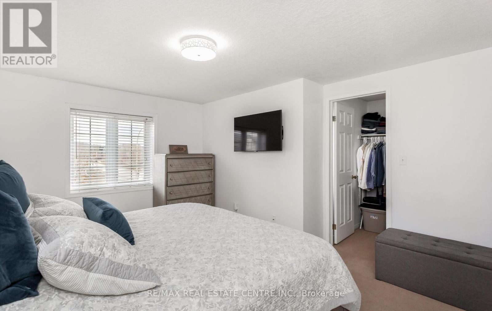 230 Sophia Crescent, Kitchener, Ontario  N2R 1X8 - Photo 23 - X12968376