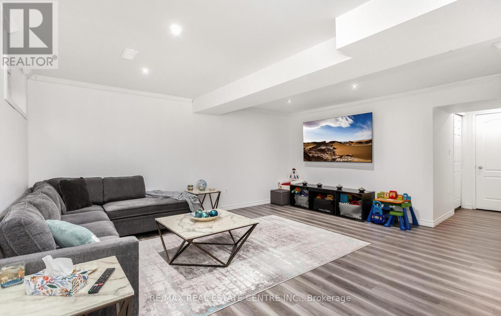 230 Sophia Crescent, Kitchener, Ontario  N2R 1X8 - Photo 38 - X12968376