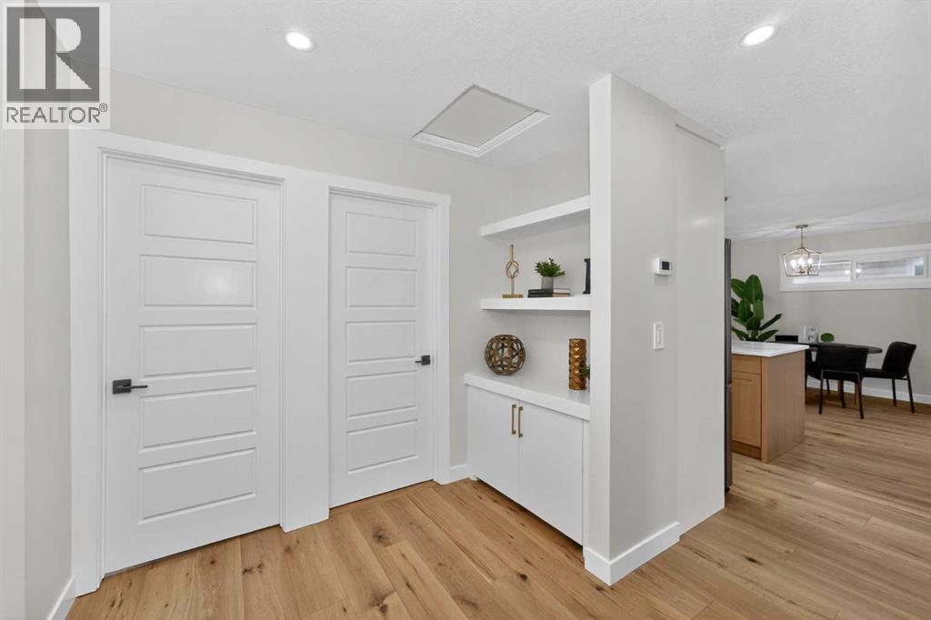 12031 Candiac Road SW, Calgary, Alberta  T2W 1L1 - Photo 9 - A2297412