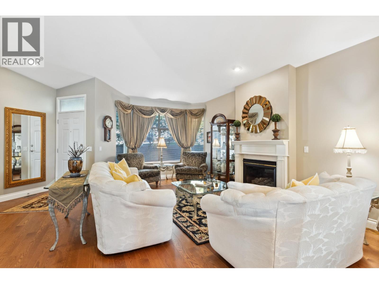 121 2979 Panorama Drive, Coquitlam, British Columbia  V3E 2W8 - Photo 3 - R3108220