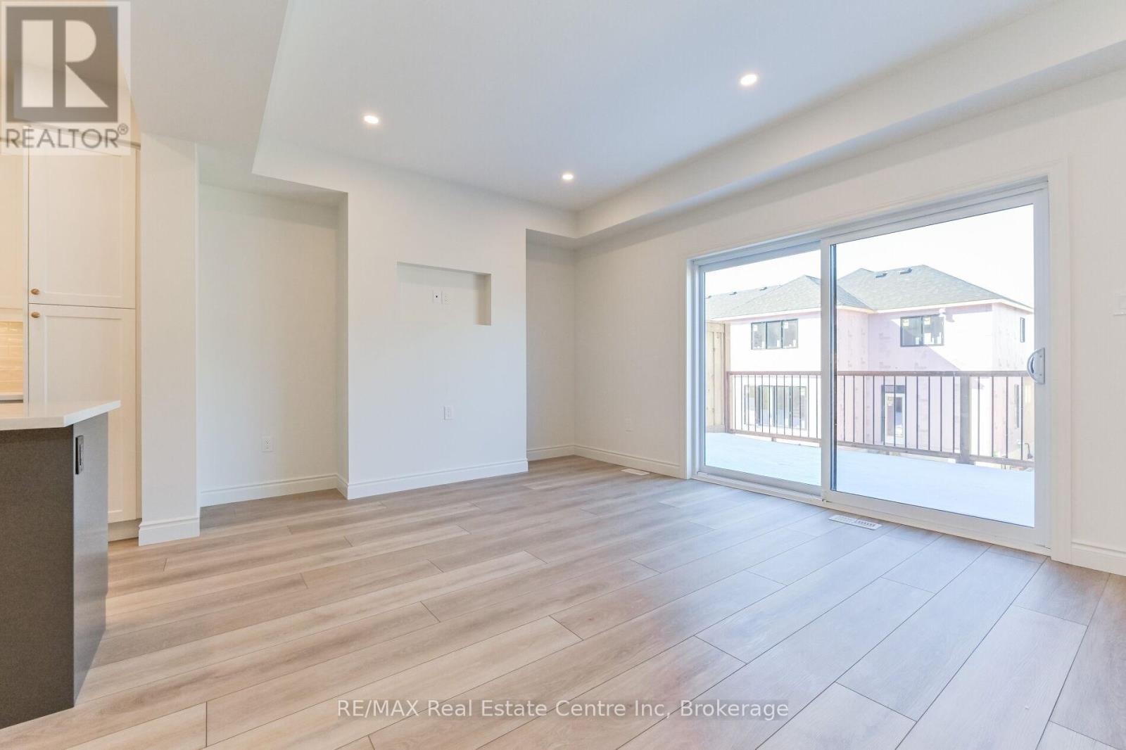 41 Hedley Lane, Centre Wellington, Ontario  N0B 1S0 - Photo 10 - X12968414