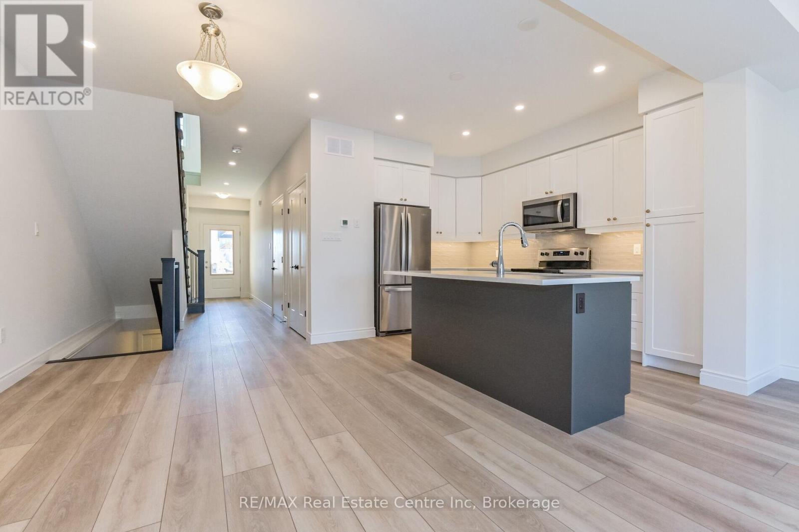 41 Hedley Lane, Centre Wellington, Ontario  N0B 1S0 - Photo 13 - X12968414