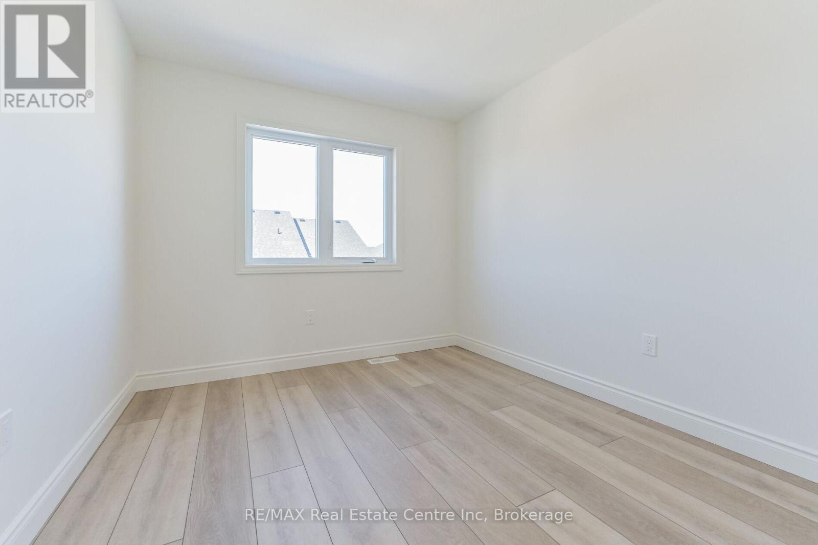 41 Hedley Lane, Centre Wellington, Ontario  N0B 1S0 - Photo 19 - X12968414