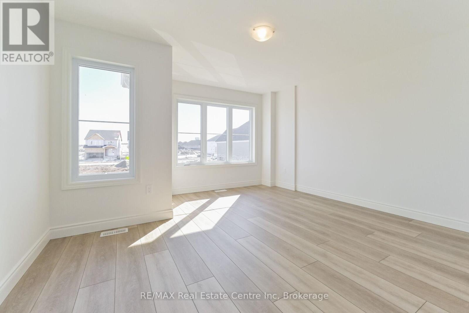 41 Hedley Lane, Centre Wellington, Ontario  N0B 1S0 - Photo 27 - X12968414