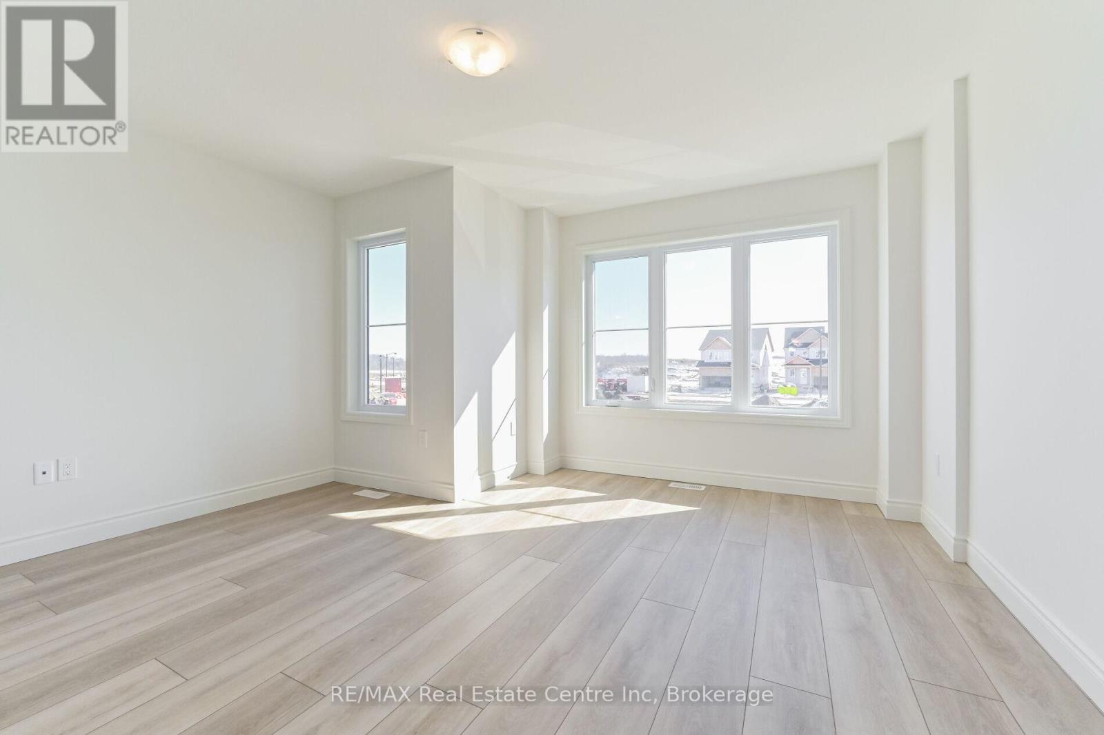 41 Hedley Lane, Centre Wellington, Ontario  N0B 1S0 - Photo 28 - X12968414