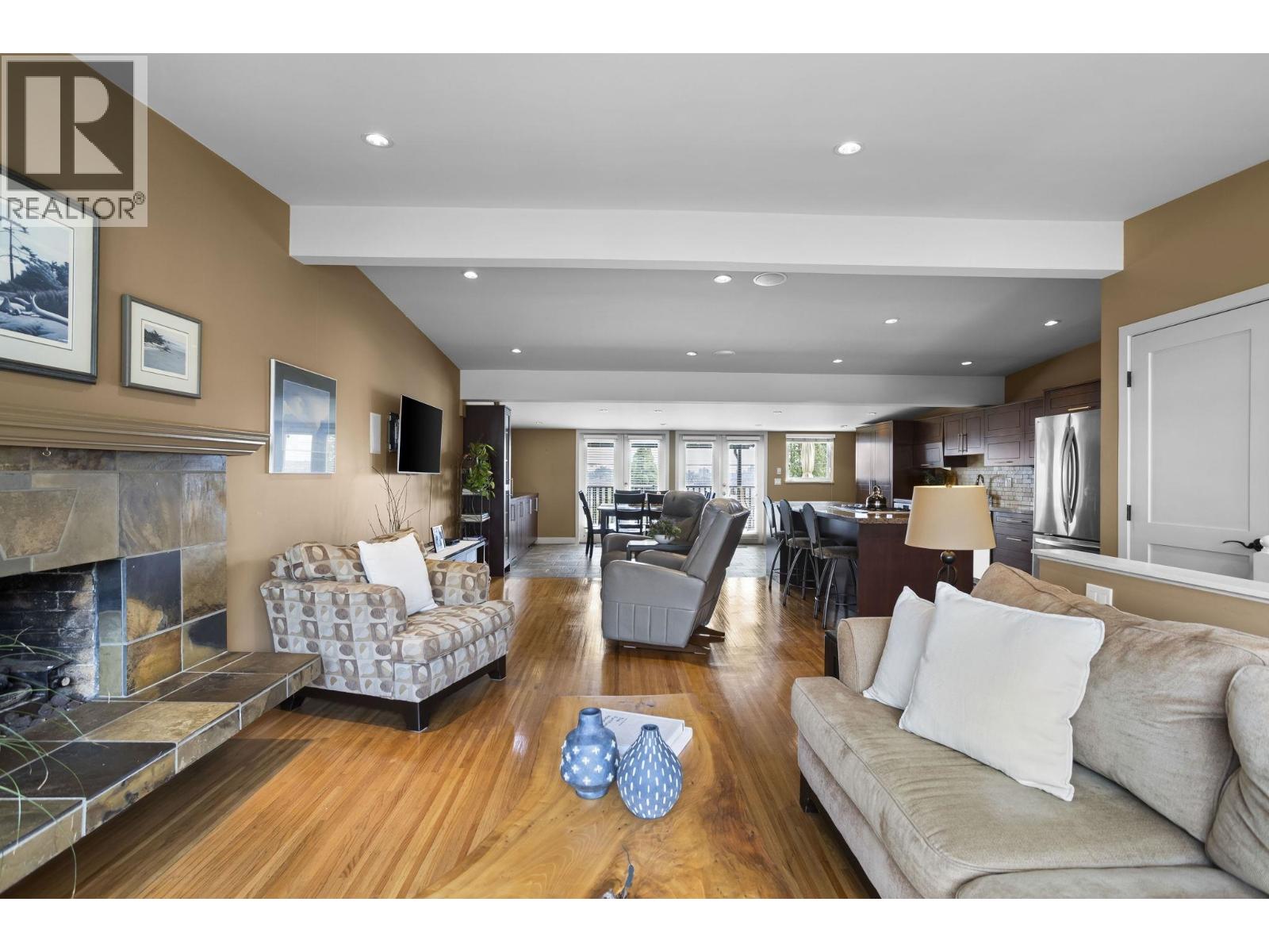 831 Whitchurch Street, North Vancouver, British Columbia  V7L 2A5 - Photo 6 - R3108209