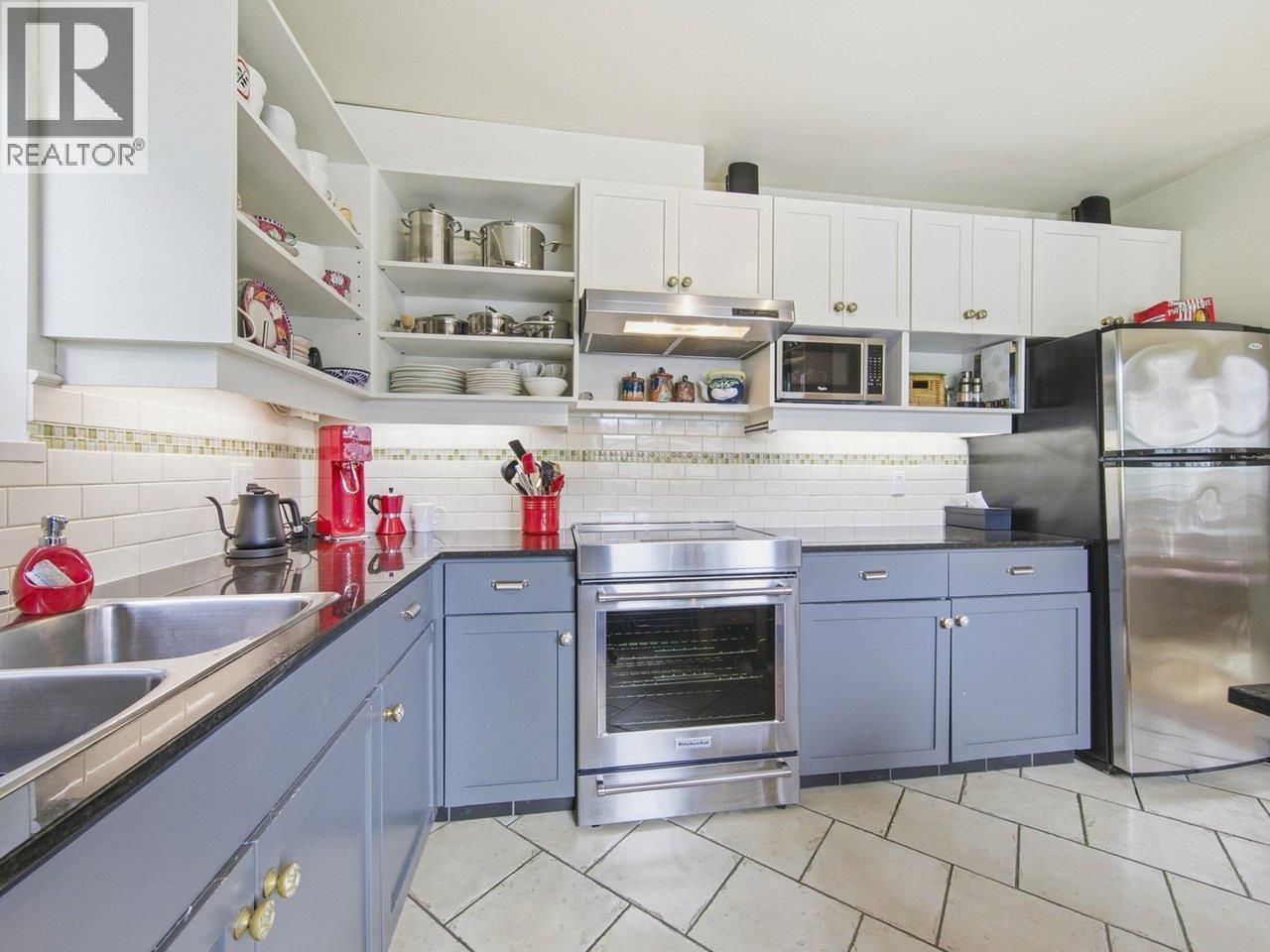 4508 W 12th Avenue, Vancouver, British Columbia V6R 2R5 - Photo 12 - R3108144