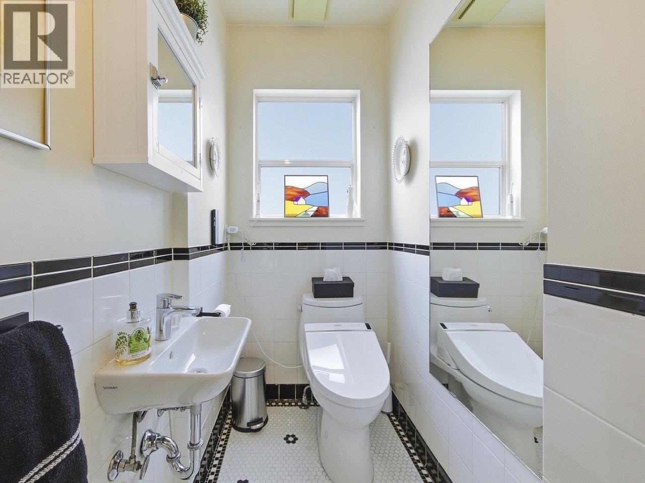 4508 W 12th Avenue, Vancouver, British Columbia V6R 2R5 - Photo 9 - R3108144