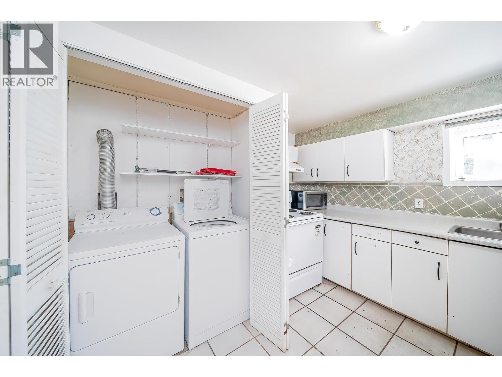 5130 Buxton St, Burnaby, British Columbia  V5H 1J8 - Photo 17 - R3108073