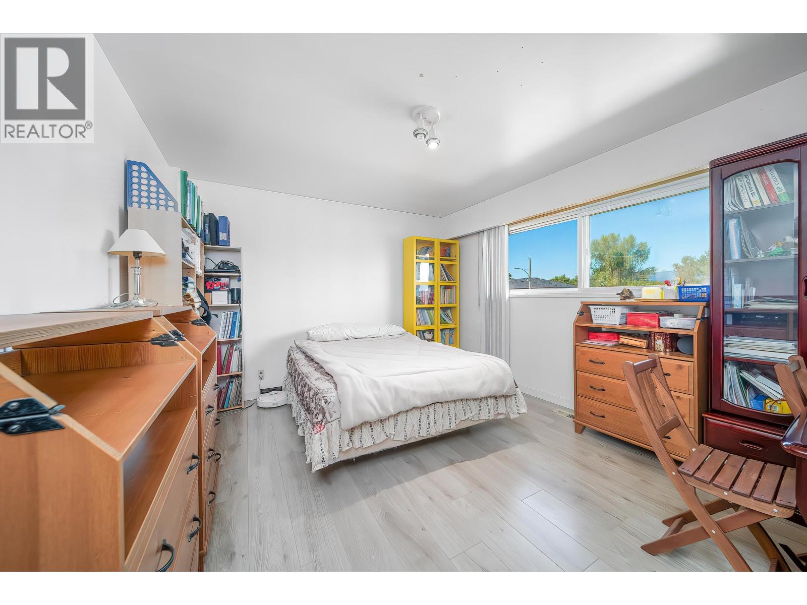 5130 Buxton St, Burnaby, British Columbia  V5H 1J8 - Photo 13 - R3108073