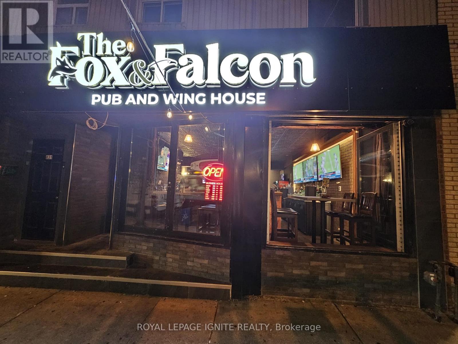 831 Dundas Street W, Toronto, Ontario  M6J 1V4 - Photo 4 - C12968402