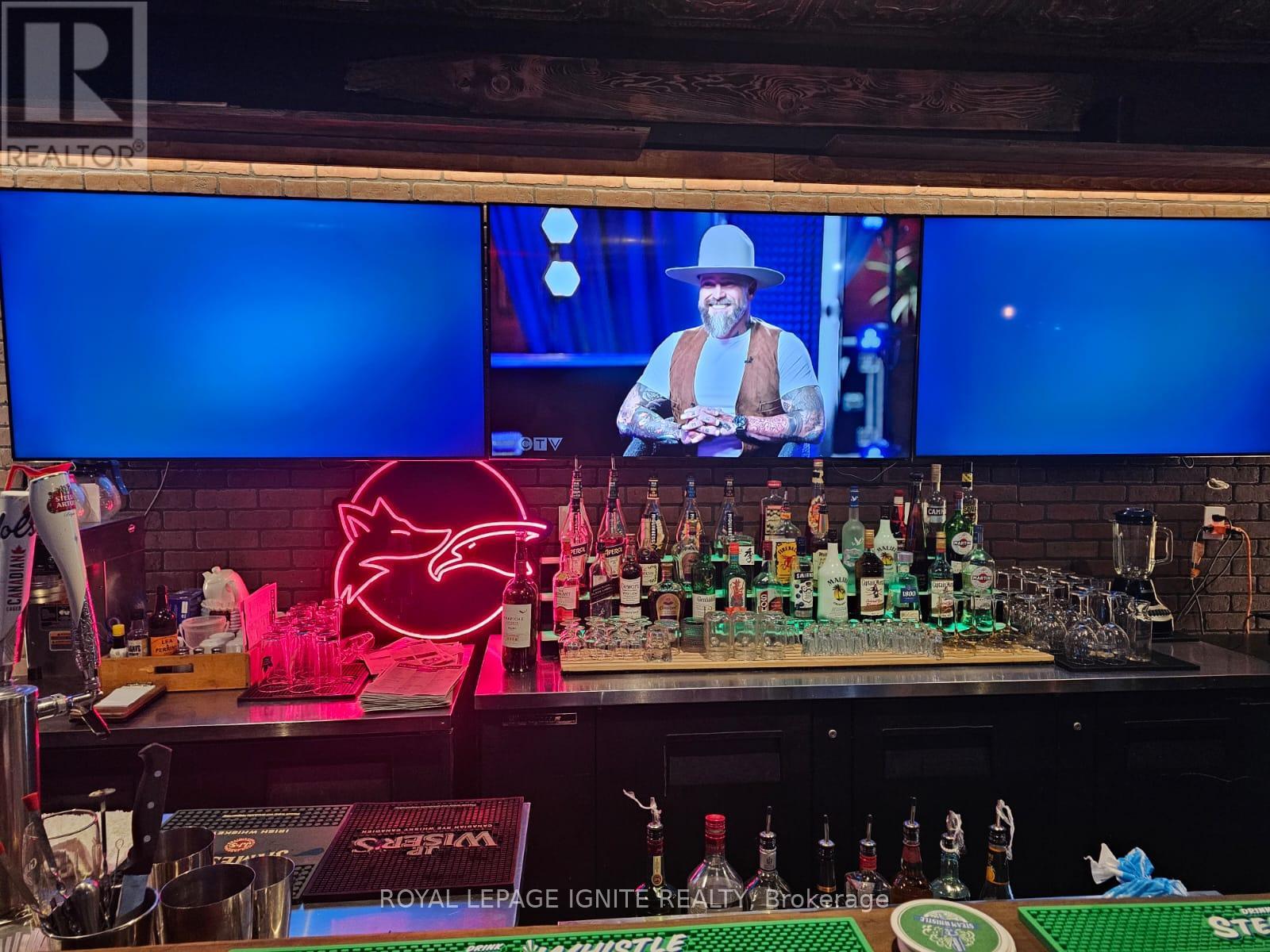 831 Dundas Street W, Toronto, Ontario  M6J 1V4 - Photo 7 - C12968402