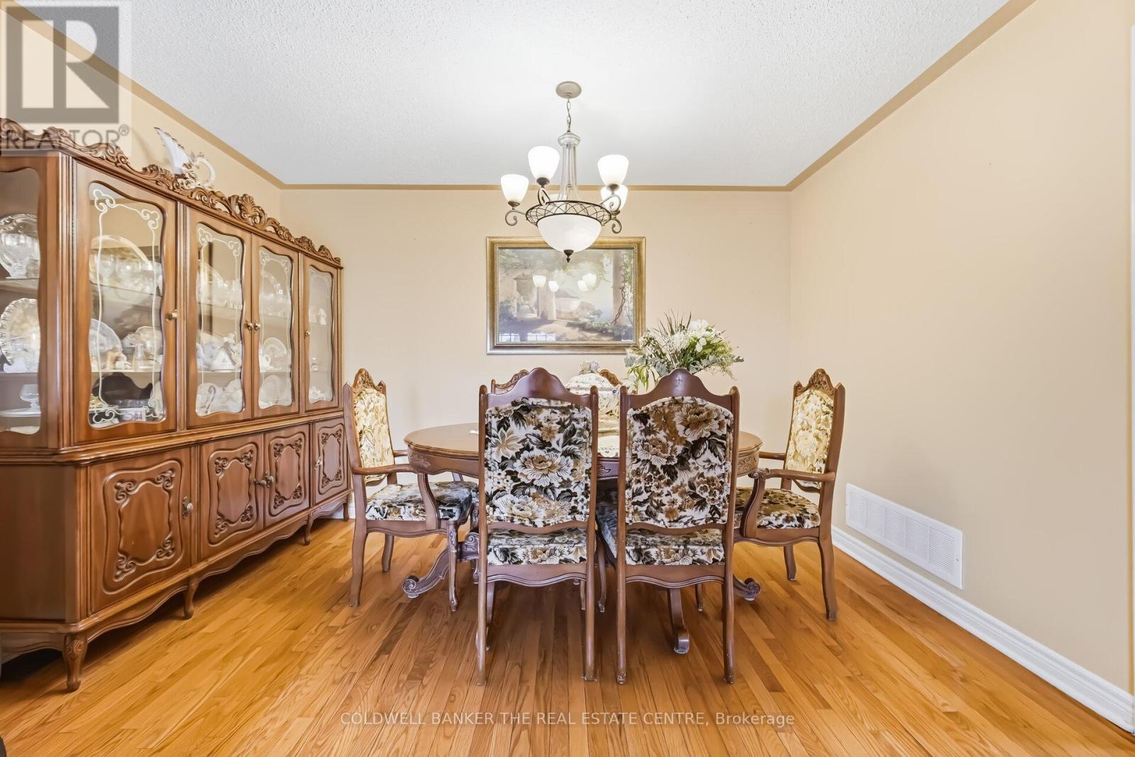 67 Macbride Crescent, Vaughan, Ontario  L6A 3R3 - Photo 17 - N12912286