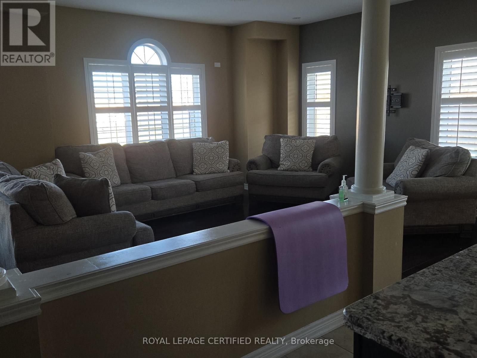 60 Guest Street, Hamilton, Ontario  L9K 0G5 - Photo 7 - X12960514