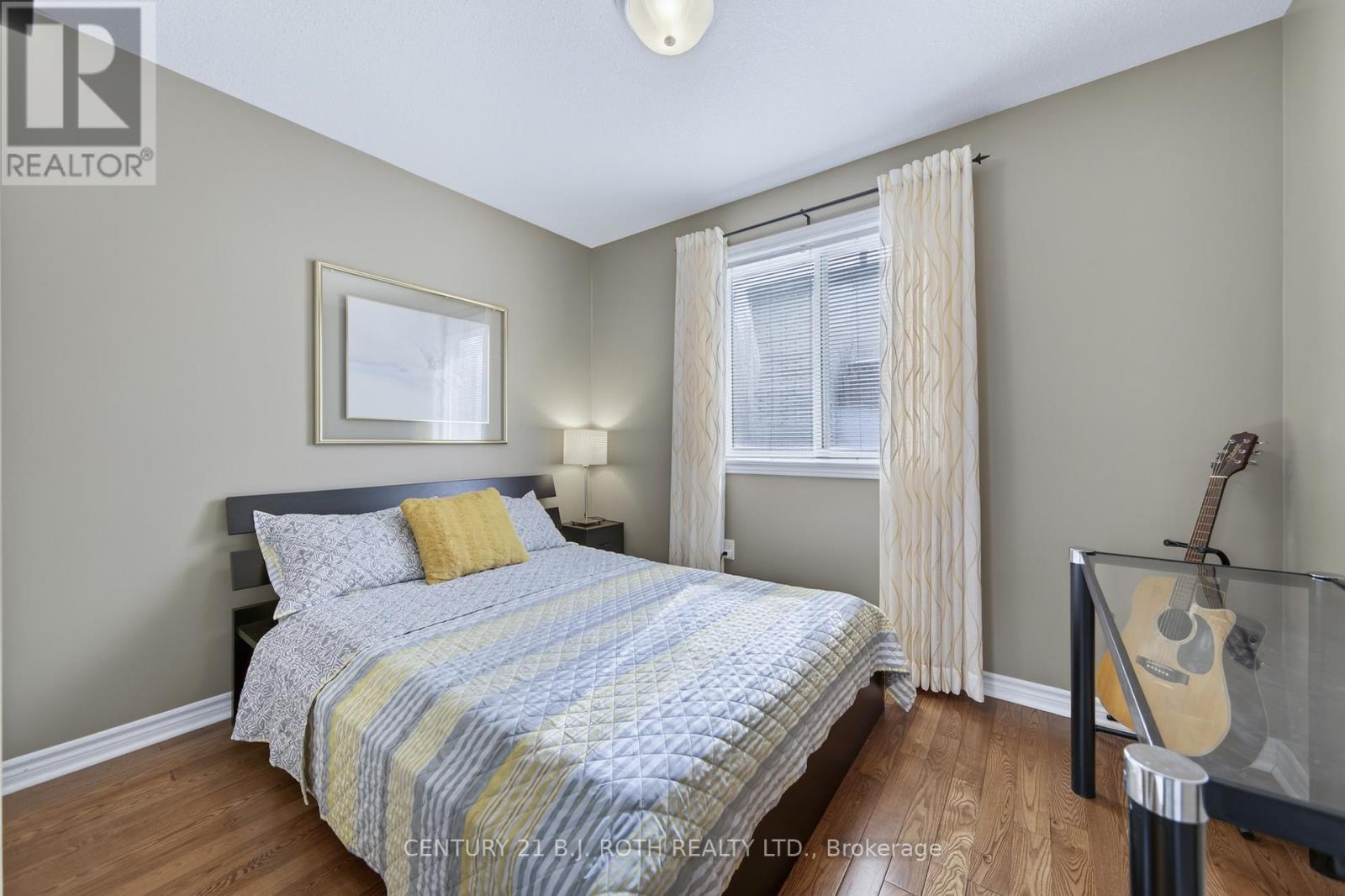 115 Lion's Gate Boulevard, Barrie (Little Lake), Ontario  L4M 7E5 - Photo 10 - S12968400