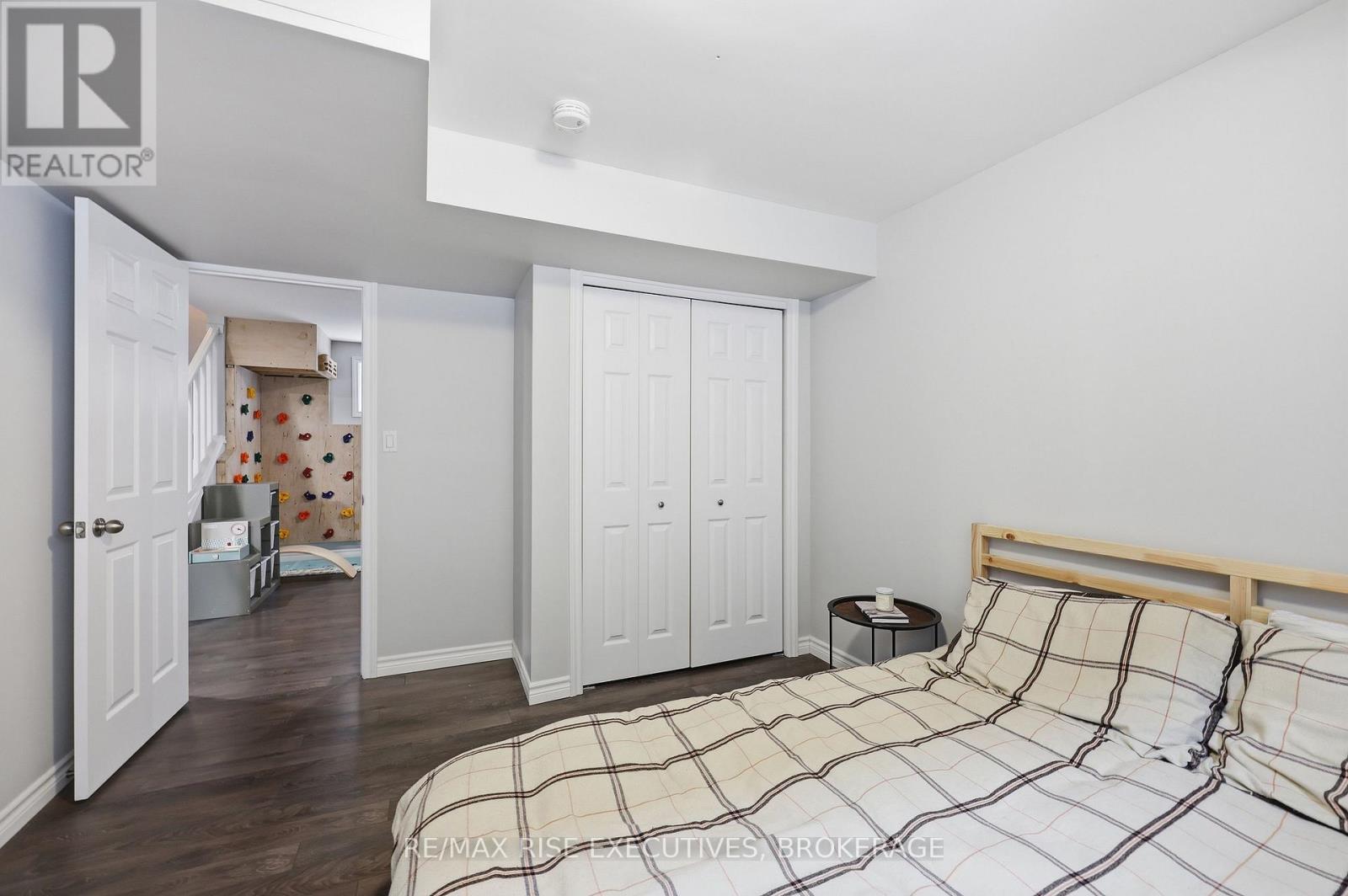 203 Kildare Avenue, Loyalist, Ontario  K7N 0A4 - Photo 34 - X12934338