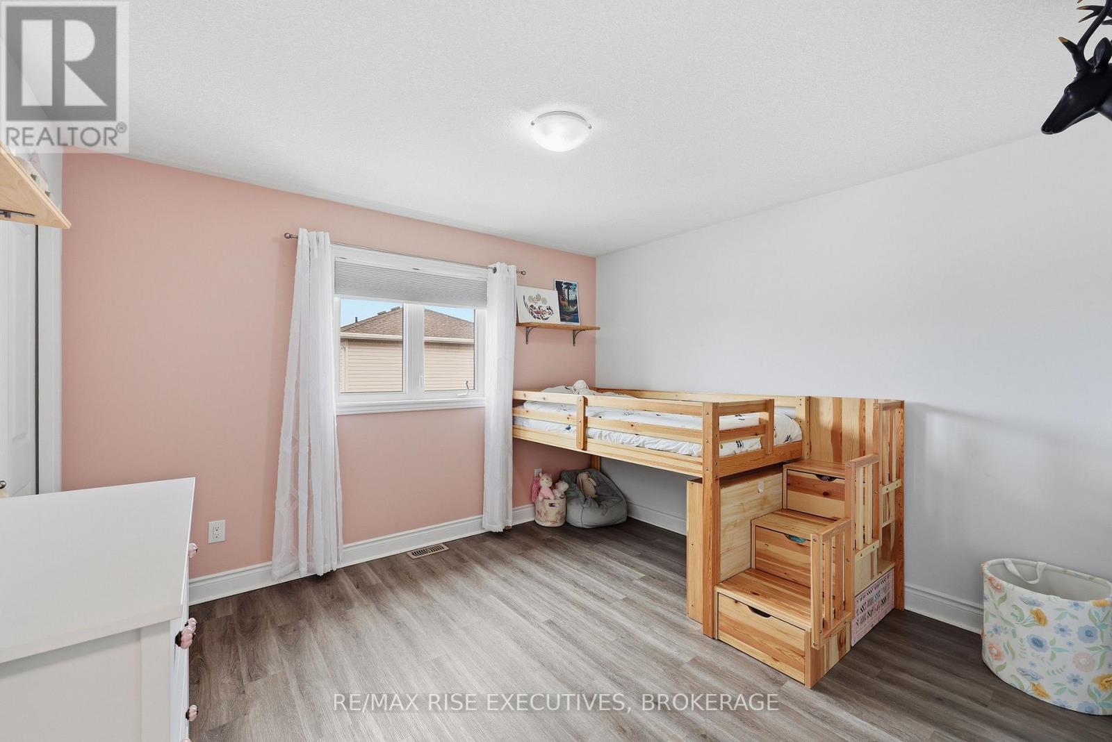 203 Kildare Avenue, Loyalist, Ontario  K7N 0A4 - Photo 29 - X12934338