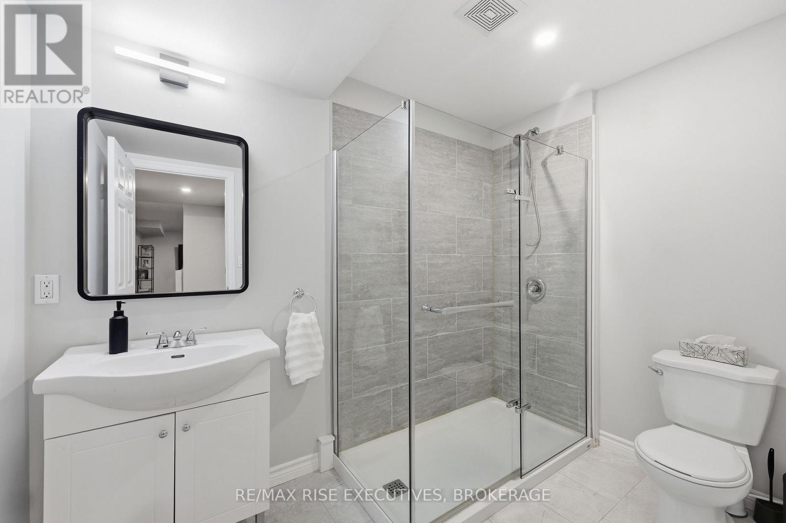 203 Kildare Avenue, Loyalist, Ontario  K7N 0A4 - Photo 37 - X12934338