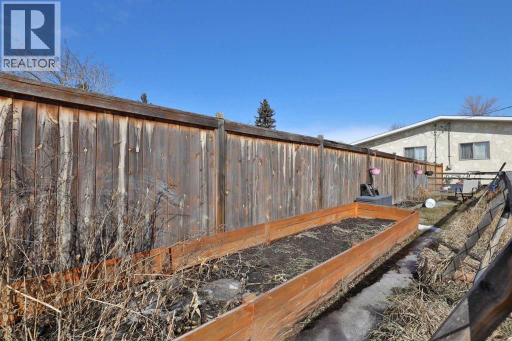 6403b 49 Avenue, Camrose, Alberta  T4V 0P6 - Photo 6 - A2299835