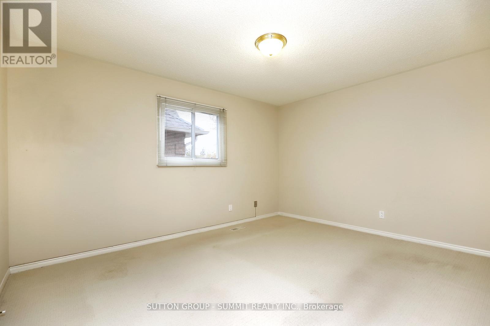 2654 Ambercroft Trail, Mississauga, Ontario  L5M 4K1 - Photo 25 - W12968418