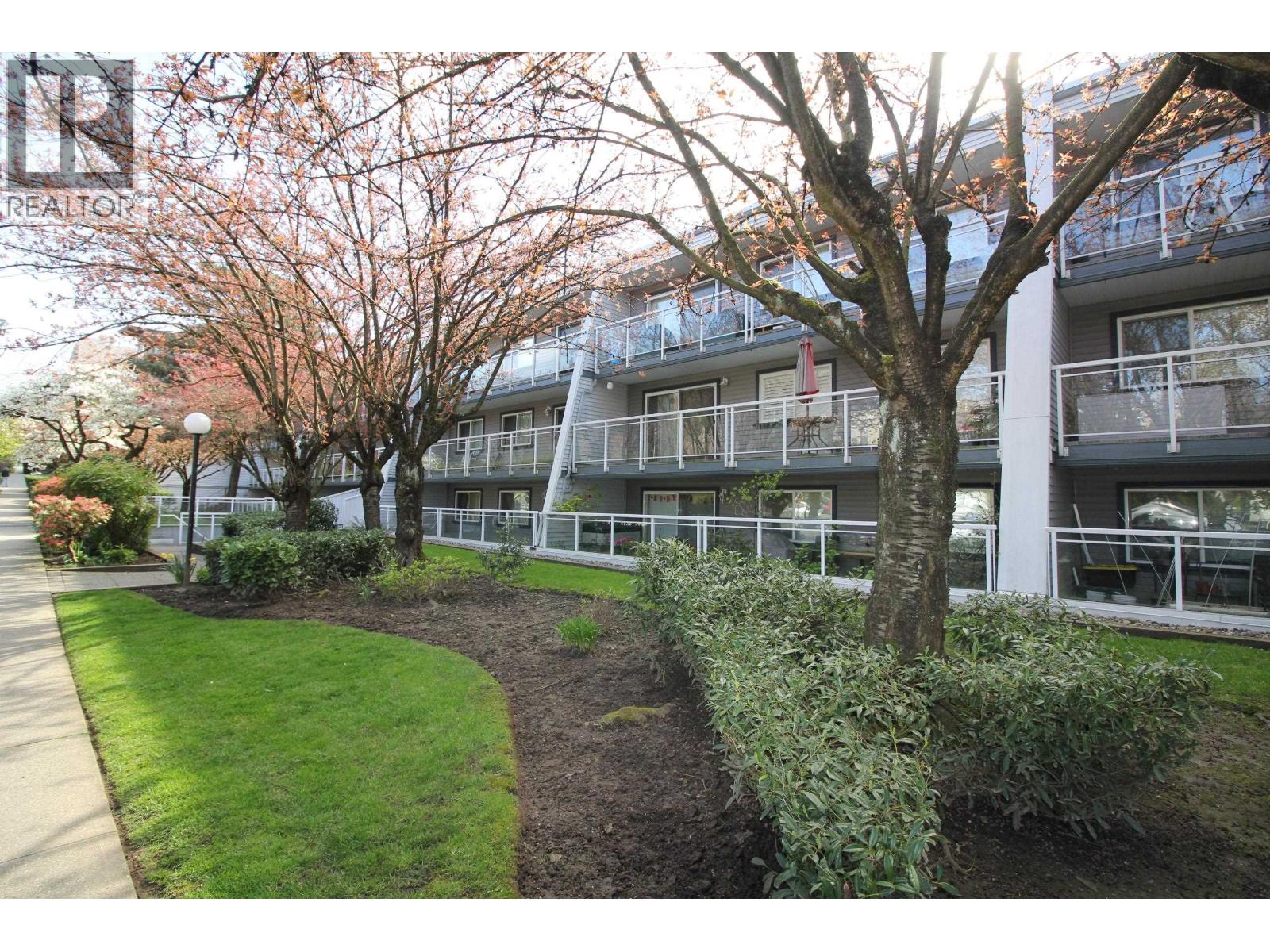 109 550 Royal Avenue, New Westminster, British Columbia  V3L 5H9 - Photo 2 - R3107956