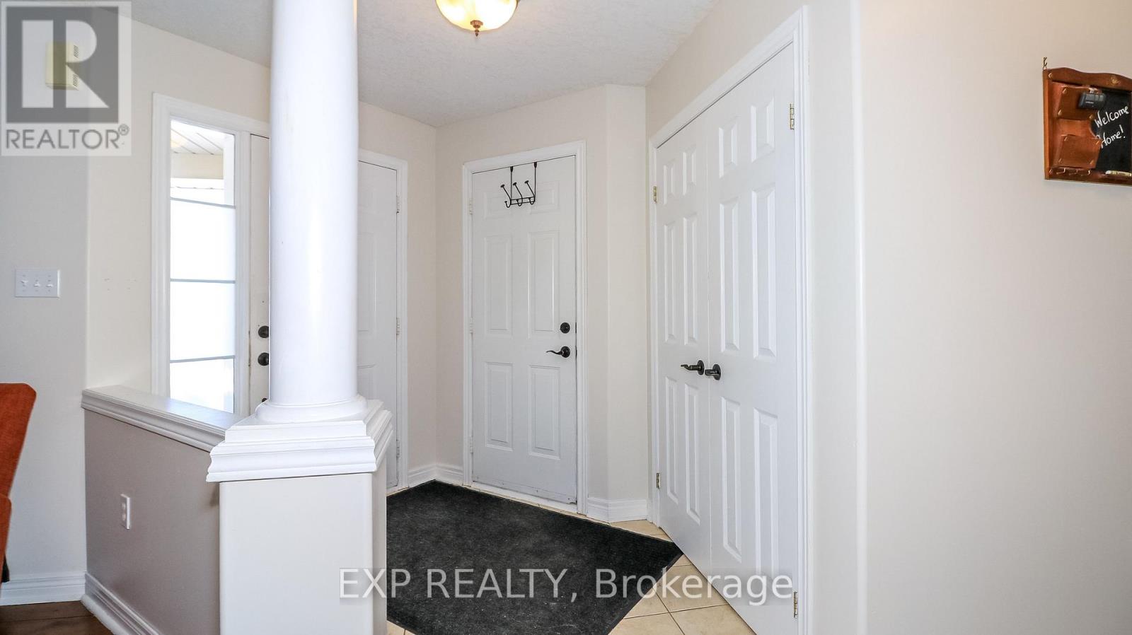 40 Benjamin Lane, Barrie, Ontario  L4N 0S2 - Photo 4 - S12761212