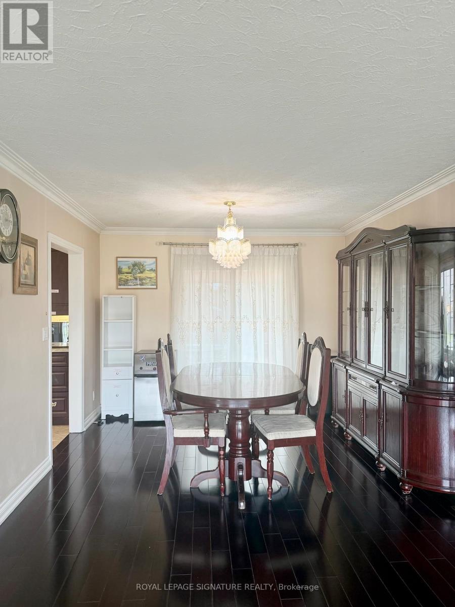 1830 Christopher Road, Mississauga, Ontario  L5J 2K8 - Photo 10 - W12968398