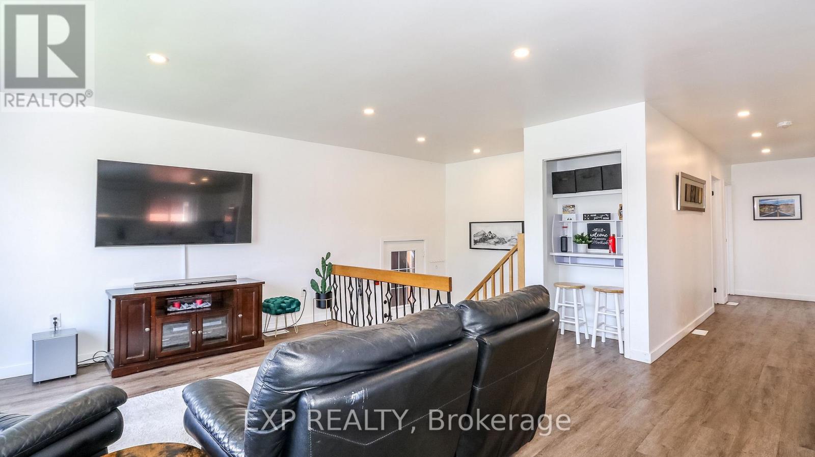 5 Bourgeois Beach Road, Tay, Ontario  L0K 2A0 - Photo 5 - S12953928