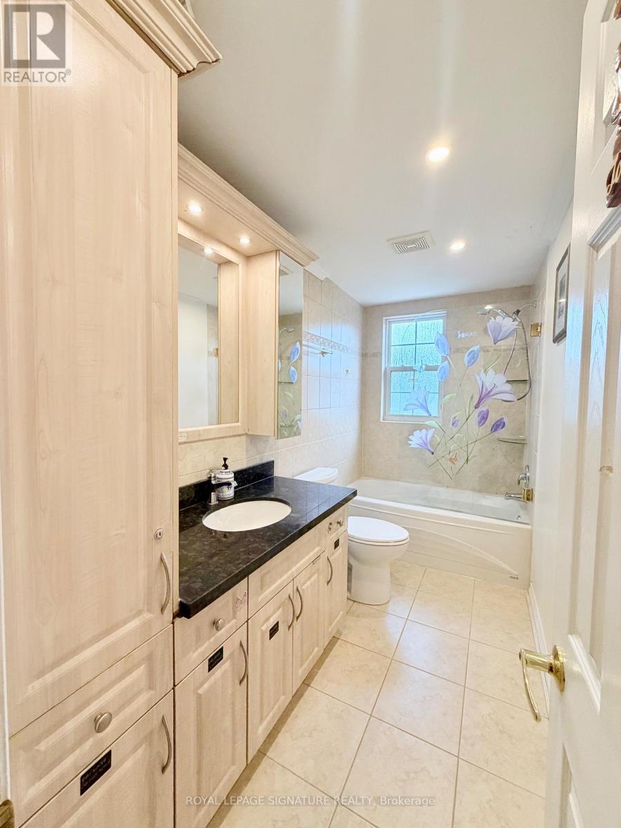 1830 Christopher Road, Mississauga, Ontario  L5J 2K8 - Photo 23 - W12968398