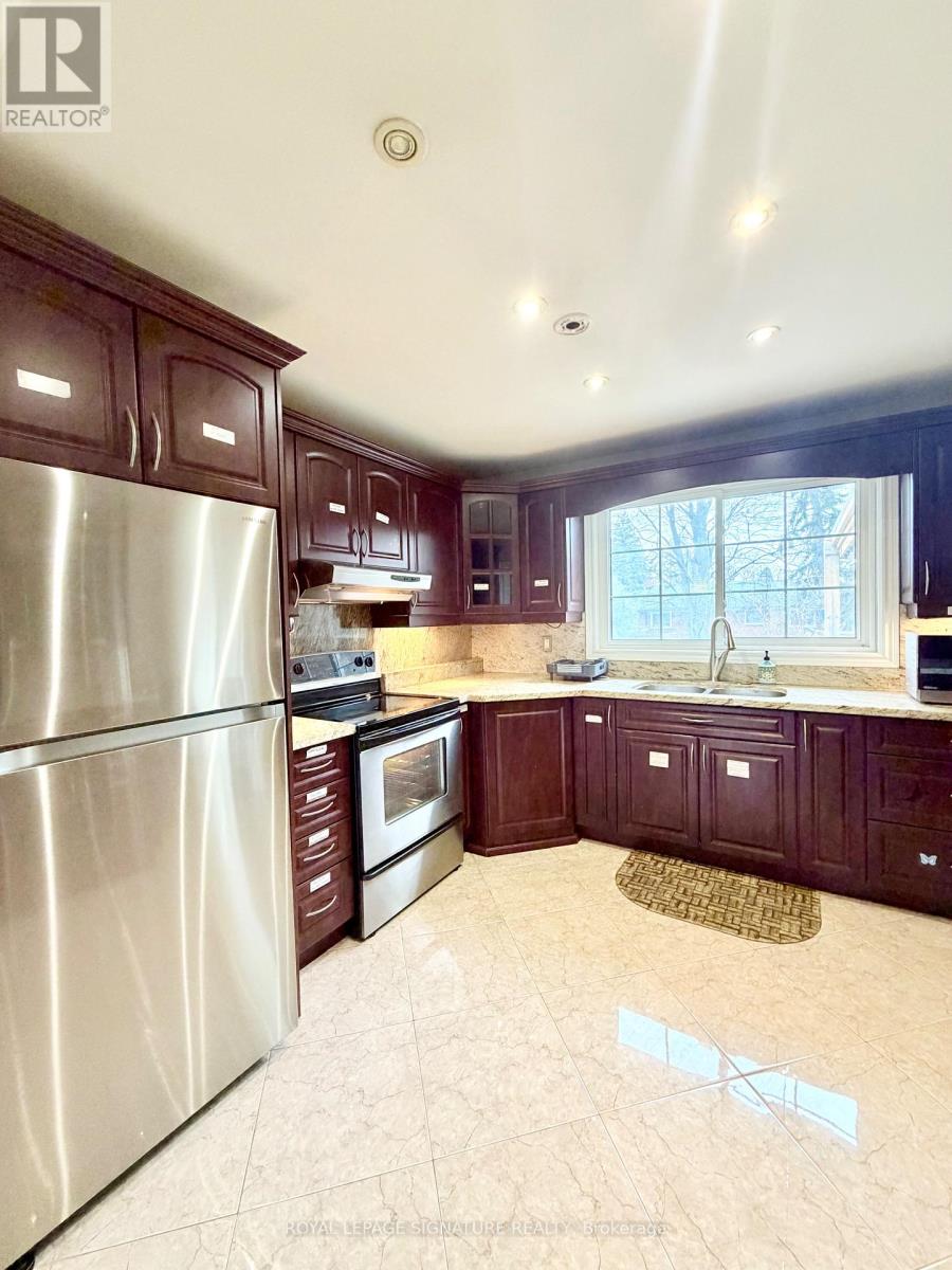 1830 Christopher Road, Mississauga, Ontario  L5J 2K8 - Photo 13 - W12968398