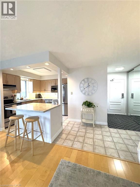 301 Frances Avenue Unit# 1407, Stoney Creek, Ontario  L8E 3W6 - Photo 3 - 40818524