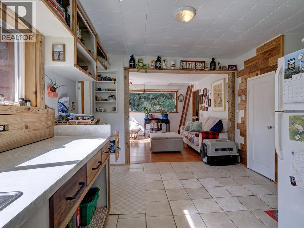 394 Pratt Road, Gibsons, British Columbia  V0N 1V4 - Photo 10 - R3108156