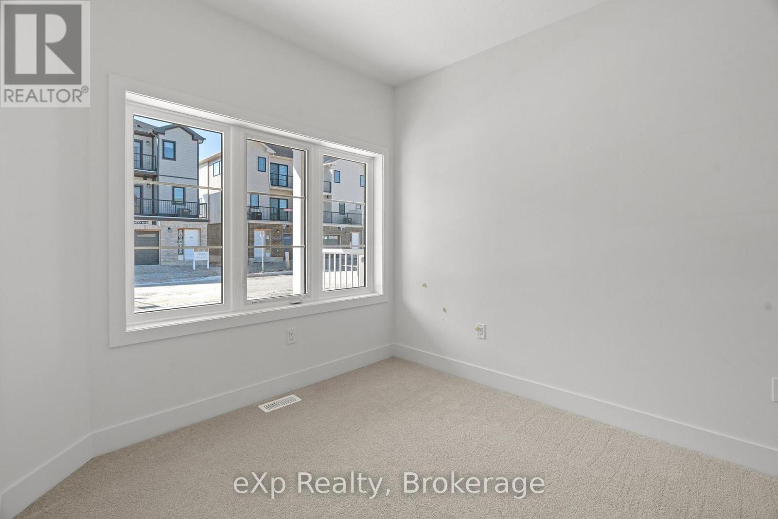 138 Tempera Street, Stratford, Ontario  N5A 0L6 - Photo 4 - X12968430