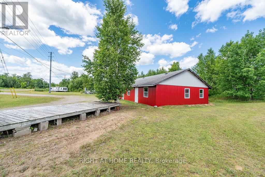 12541 Highway 41, Addington Highlands, Ontario  K0H 2G0 - Photo 5 - X12968424