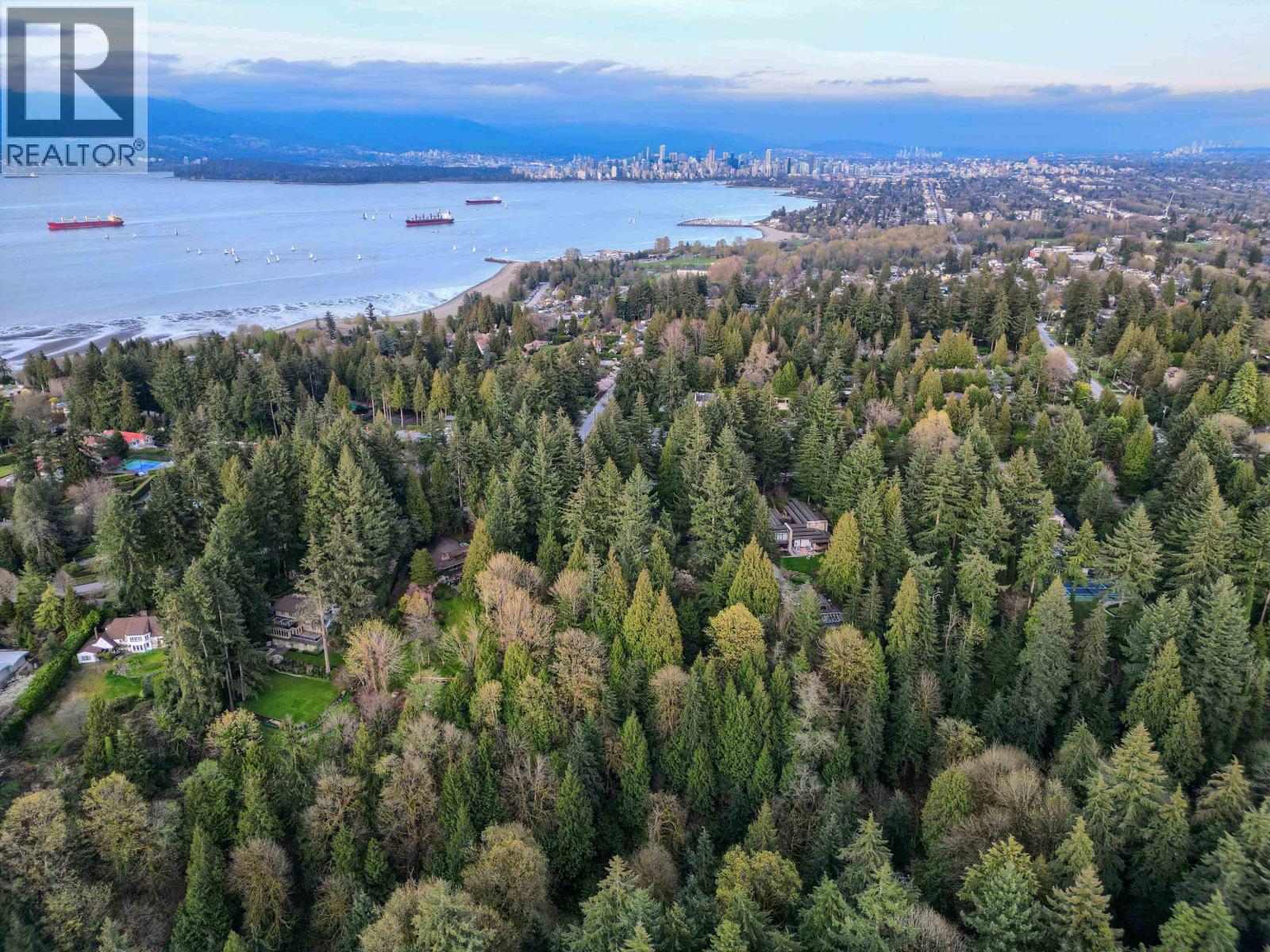 1825 Drummond Drive, Vancouver, British Columbia V6T 1B7 - Photo 3 - R3108095