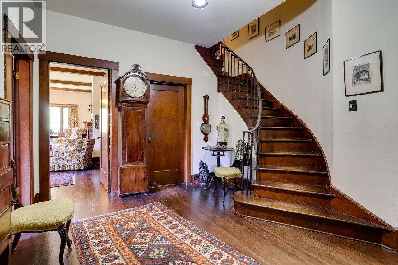 1825 Drummond Drive, Vancouver, British Columbia  V6T 1B7 - Photo 10 - R3108095