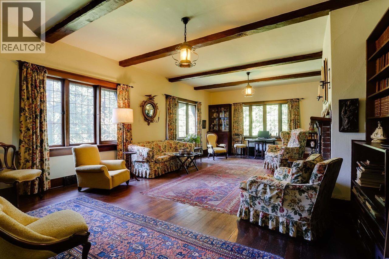 1825 Drummond Drive, Vancouver, British Columbia  V6T 1B7 - Photo 11 - R3108095