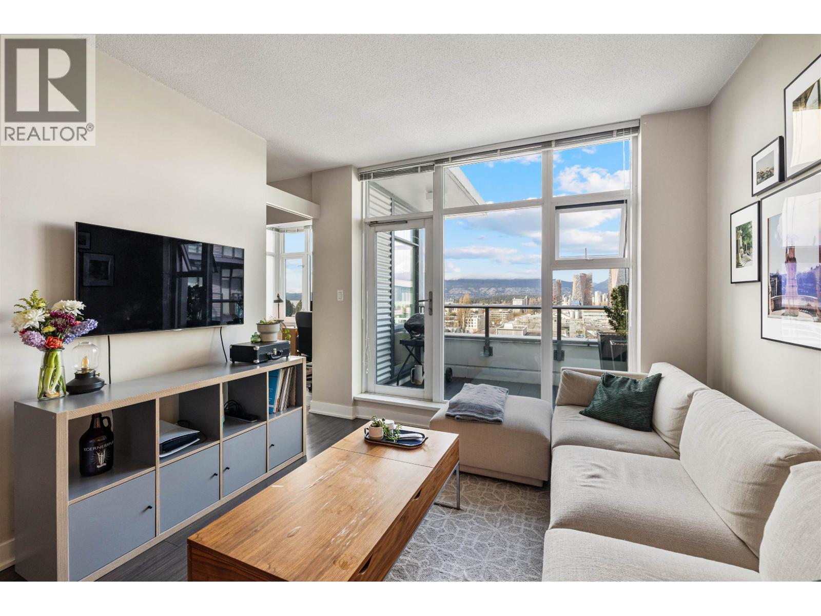 820 1777 W 7th Avenue, Vancouver, British Columbia V6J 0E5 - Photo 3 - R3107997