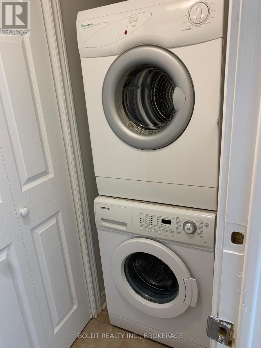 114 Lake Street, St. Catharines, Ontario  L2R 5X8 - Photo 14 - X12672086