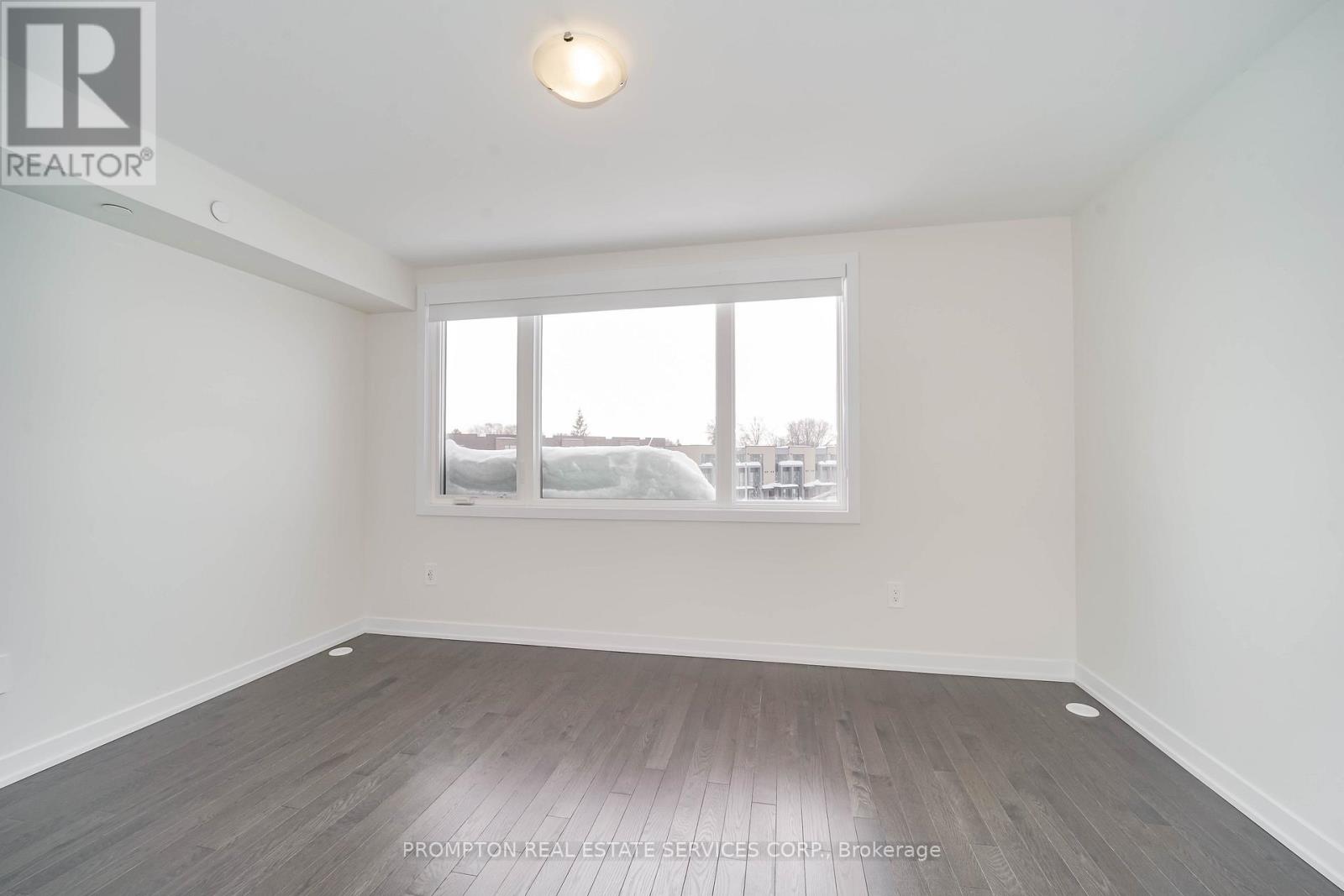 38 Green Gardens Upper Boulevard, Toronto, Ontario  M6A 0E6 - Photo 27 - C12968506