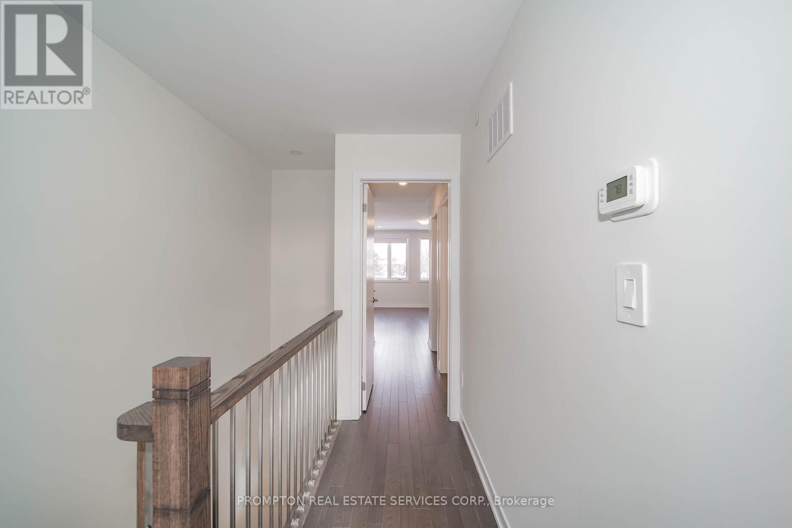 38 Green Gardens Upper Boulevard, Toronto, Ontario  M6A 0E6 - Photo 31 - C12968506