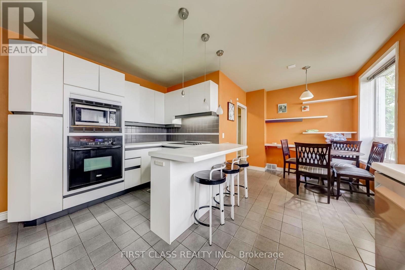 26 York Road, Toronto, Ontario  M2L 1M8 - Photo 15 - C12968512