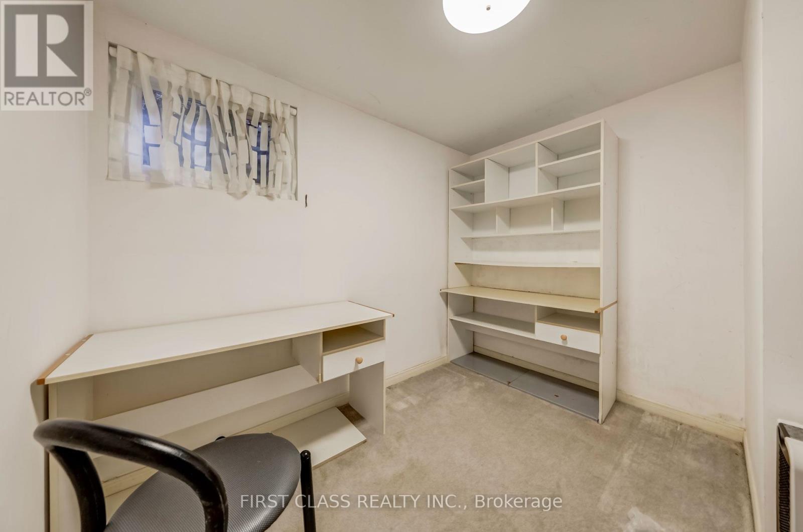 26 York Road, Toronto, Ontario  M2L 1M8 - Photo 25 - C12968512